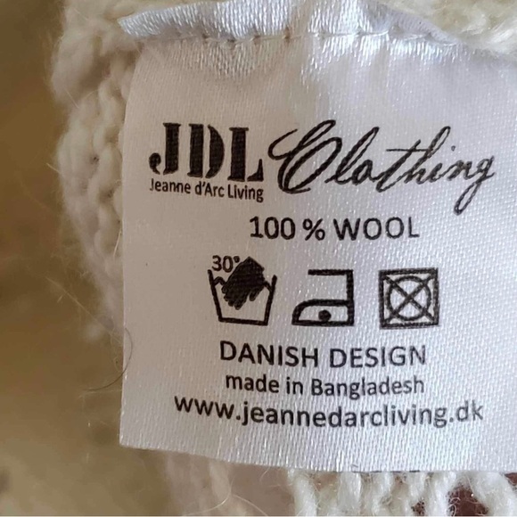 Jeanne D’Arc Living Clothing Collection JDL Hertfelt Joy Sweater - Picture 9 of 10